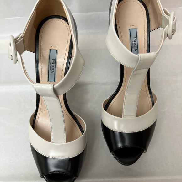 Prada platform sandals. - Picture 4 of 7